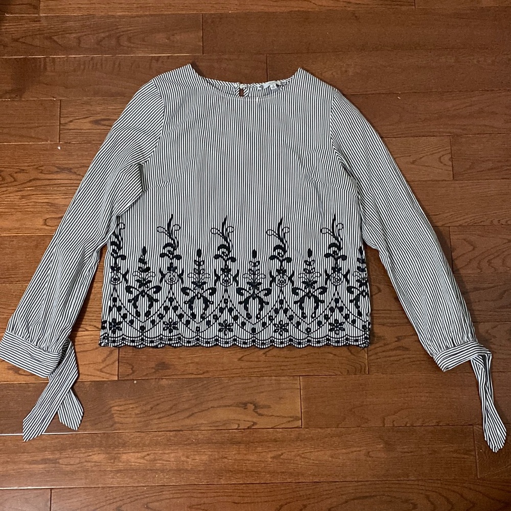 IRIS Floral Blouse